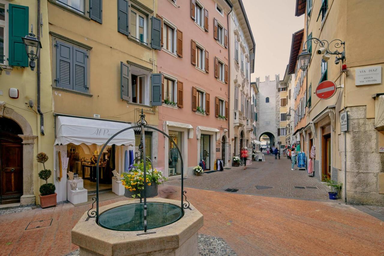 Casa Al Pozzo Apartment Riva del Garda Exterior photo